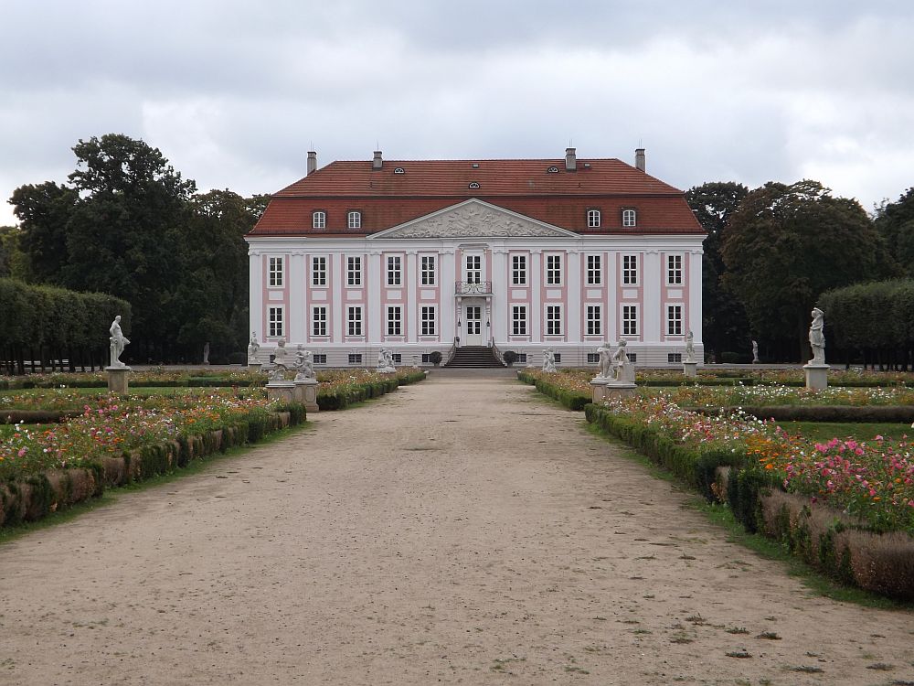 Schloss Friedrichsfelde (Tierpark Berlin)